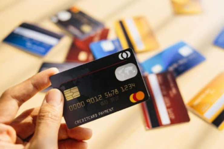 Bir həftəyə bank kartlarından 174 min manatdan çox  pul oğurlandı