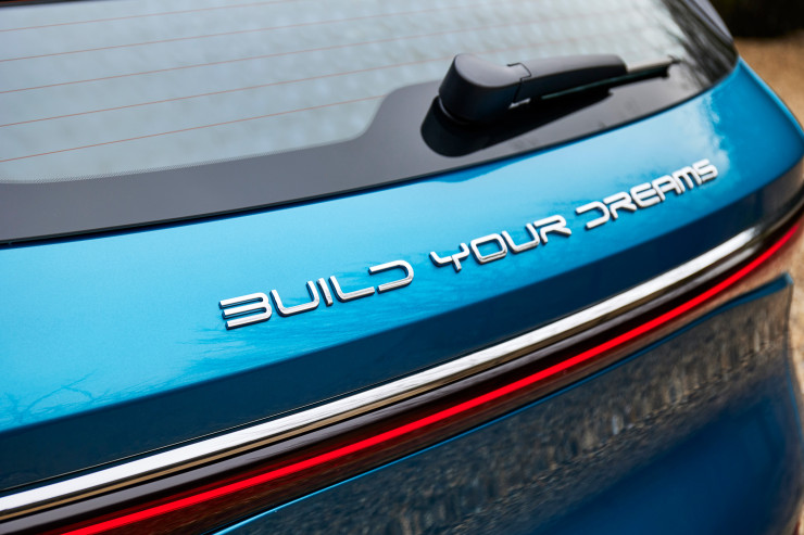 BYD "Porsche"yə rəqib  idman avtomobili təqdim etdi