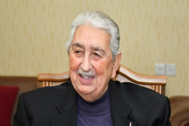 Arif Babayev vəfat etdi 