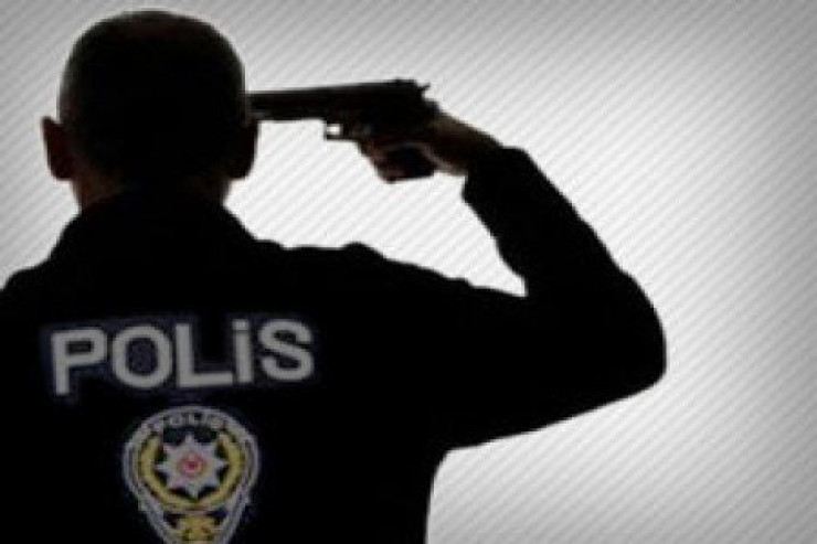 Polis bütün ailəsini öldürüb intihar etdi