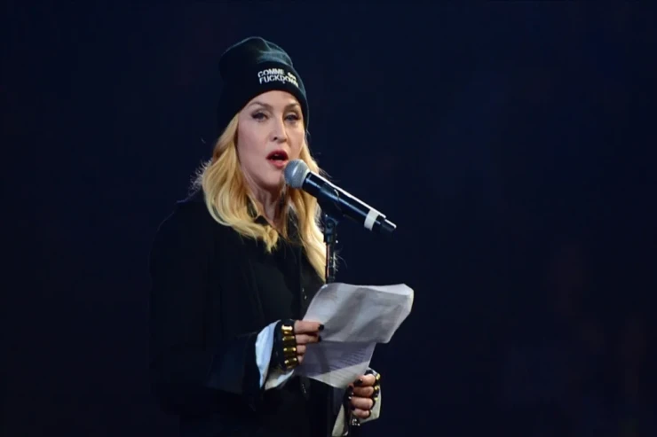 Madonna Papaya müraciət etdi: Mən bir ana olaraq dözə bilmirəm