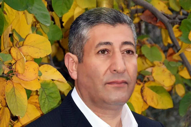 Tanınmış yazıçı vəfat etdi 