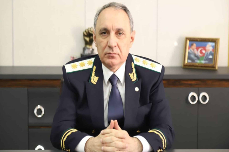 Kamran Əliyevdən Bakının hərbi prokuroru  ilə bağlı ƏMR 