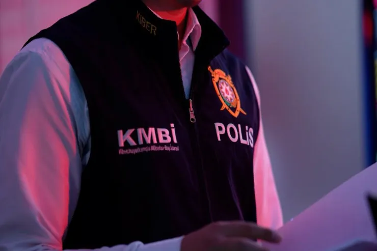 Kiberpolisdən ƏMƏLİYYAT:  “Whatsapp”da dələduzluq edən  dəstə TUTULDU