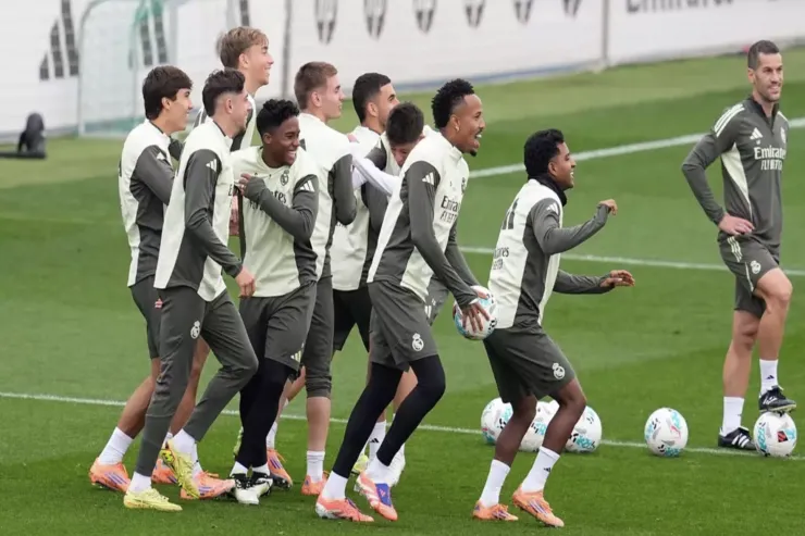 "Real"ın iki ulduzu  gedir: Rəhbərliyin səbri tükənib 