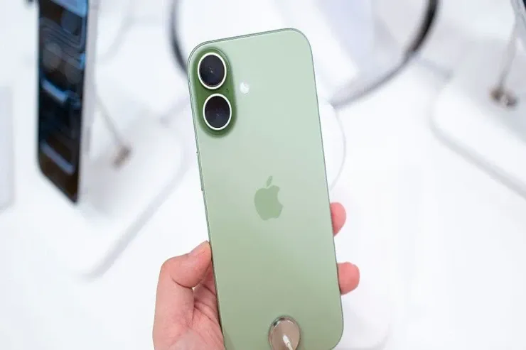 2025-ci ilin ən populyar  telefonu satış rekordu  qırdı – detallar 