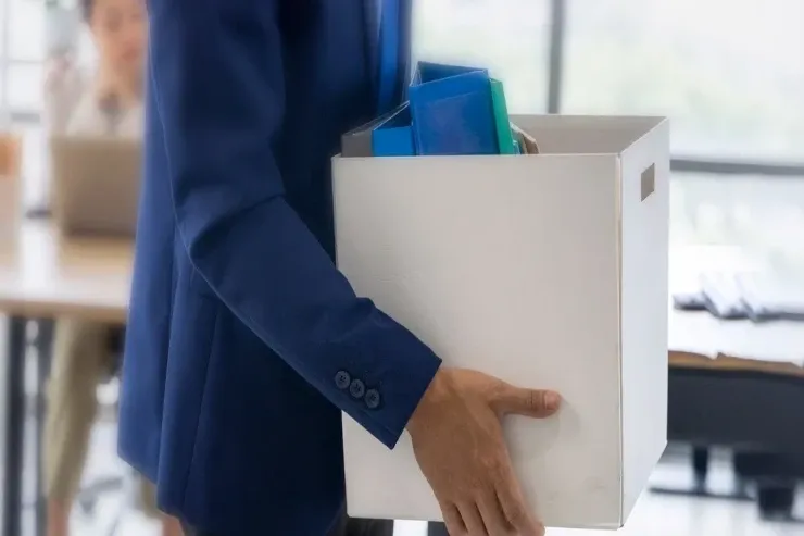 Qadın işə çox tez gəldiyinə görə  işdən çıxarıldı: Məhkəmədən gözlənilməz QƏRAR 