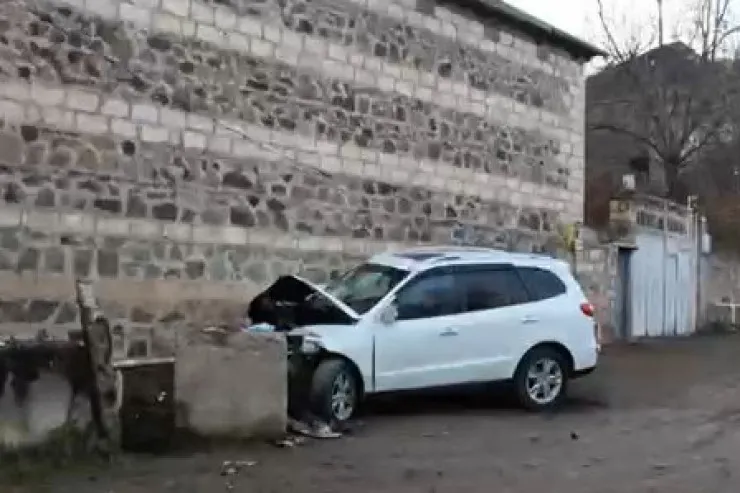 Yeniyetmə atasının maşını ilə piyadanı vurub öldürdü - VİDEO 