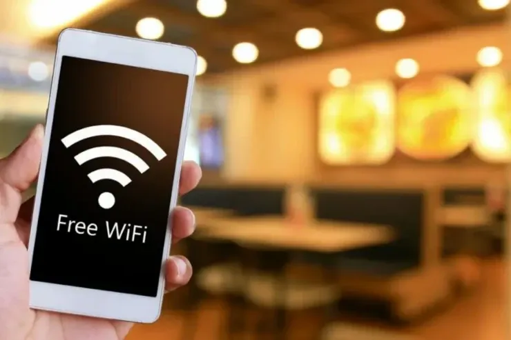 Bakıda kafedə Wi-Fi paroluna görə  QAN TÖKÜLDÜ
