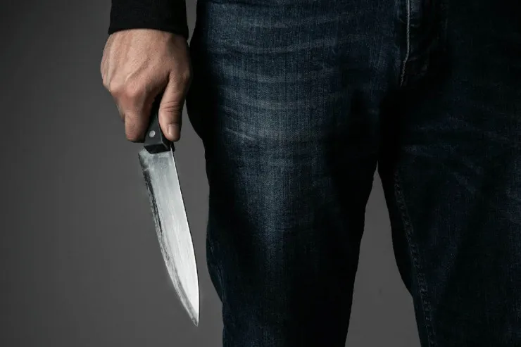 Gəncədə 50 yaşlı kişini bıçaqladılar 