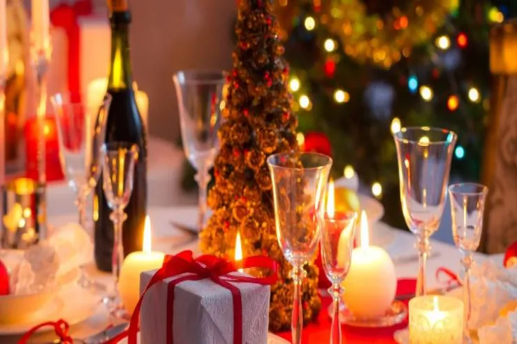 Yeni ili restoranda keçirmək üçün nə qədər pul lazımdır? - ARAŞDIRMA 