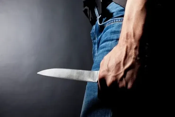 Goranboy sakini qonşusunu bıçaqladı 