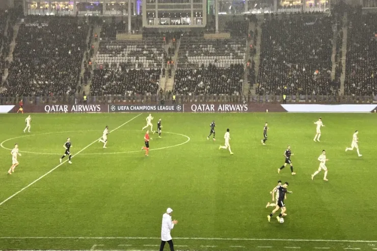 “Qarabağ” “Ayaks”la bacarmadı 