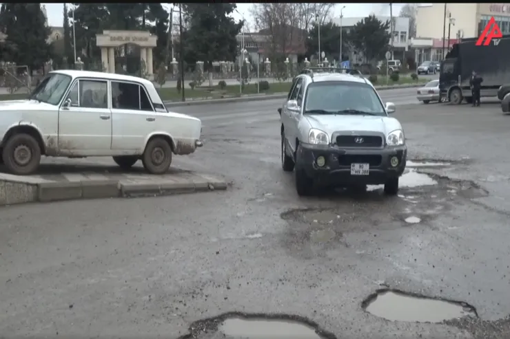 Yolu olmayan Quba sakinləri - əziyyət çəkirlər -VİDEO 