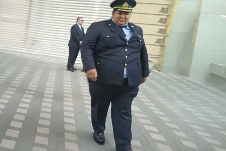 Həsən Eyyubov təqaüdə göndərildi 