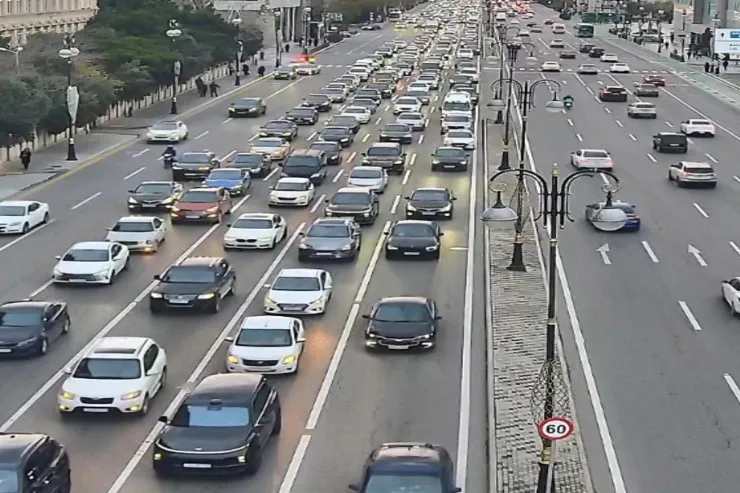 Bakıda bu yollarda sıxlıq var - SİYAHI 