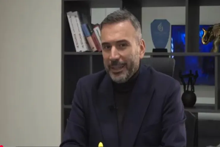 Ertem Şener : Qalatasarayı dayandıra biləcək yeganə baş məşqçi Qurban Qurbanovdur - VİDEO 