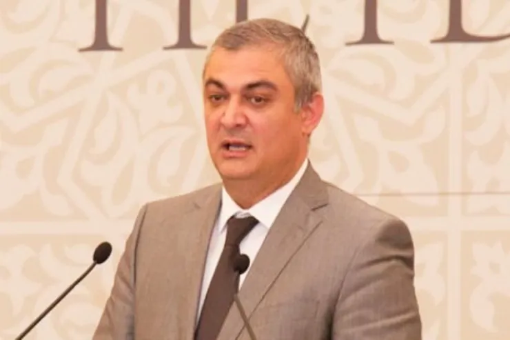 Bulvarda 2 kvadratlıq yeri 14 min 500 manata  icarəyə verirmişlər - Sədrin MƏHKƏMƏSİ 