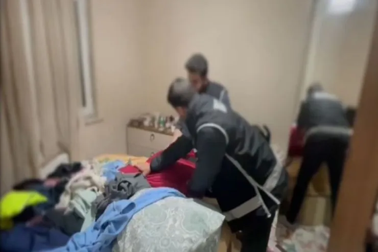 40 illik həbs cəzası ilə axtarışda idi, paltar şkafından çıxdı 