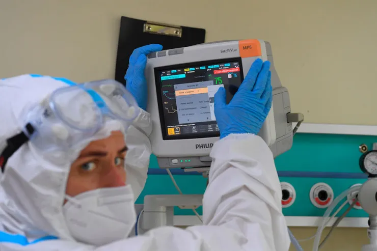 İki ildir COVID-dən  əziyyət çəkir, heç kimi yoluxdurmur