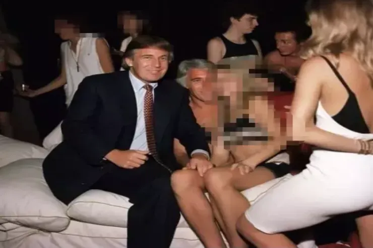 Tramp Epşteynlə bağlı sükutu pozdu : "Onu malikanəmdən qovdum...”