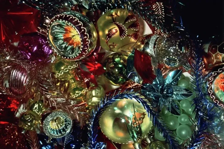 SSRİ-dən qalma köhnə şam ağacı oyuncaqları - Tərkibində radiasiya var 