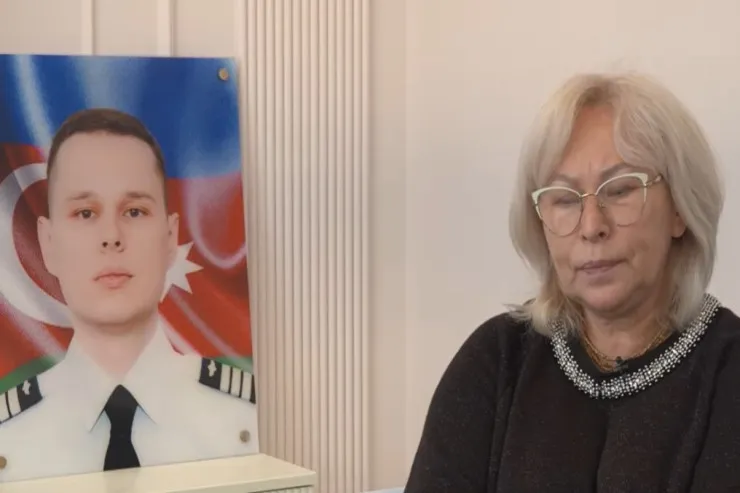 “Çatanda yazacam demişdi…” - Aleksandr Kalyaninovun anası DANIŞDI  -VİDEO 