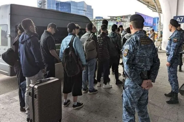 Rusiya 16 azərbaycanlını deportasiya   etdi