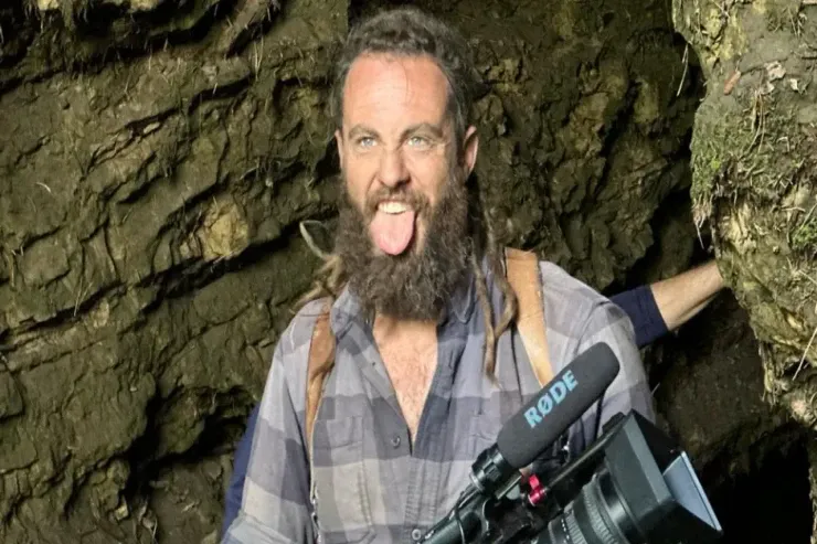 Realiti-şou ulduzu   həbsxanada qətldə ittiham olundu 