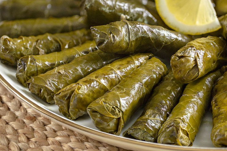 Yuxuda yarpaq dolması  görmək nə deməkdir?