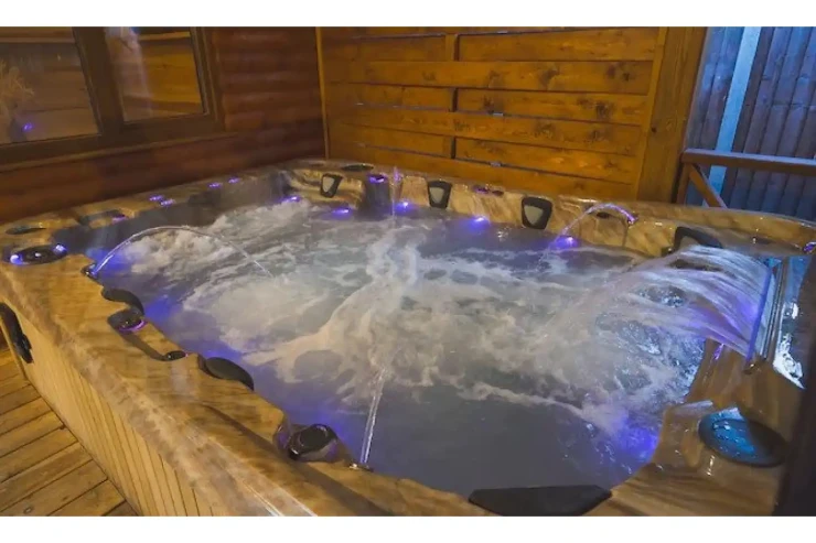 İsti vanna, yoxsa sauna?  - Sağlamlıq üçün hansı daha faydalıdır 