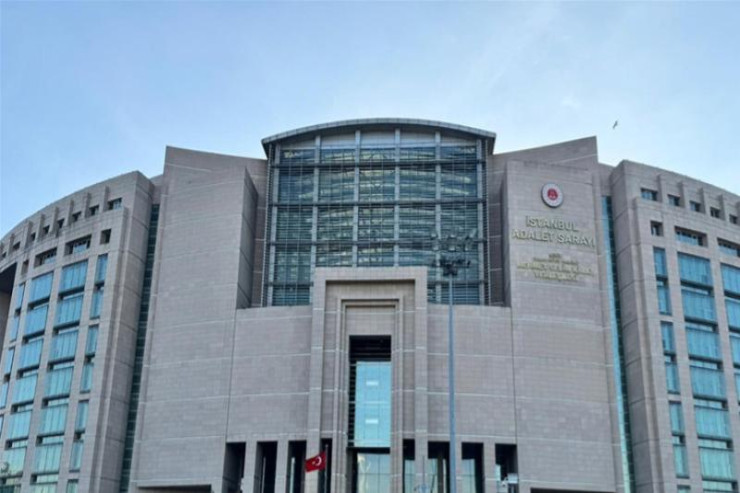 İstanbul Böyükşəhər Bələdiyyəsində “korrupsiya” araşdırması: 18 həbs 