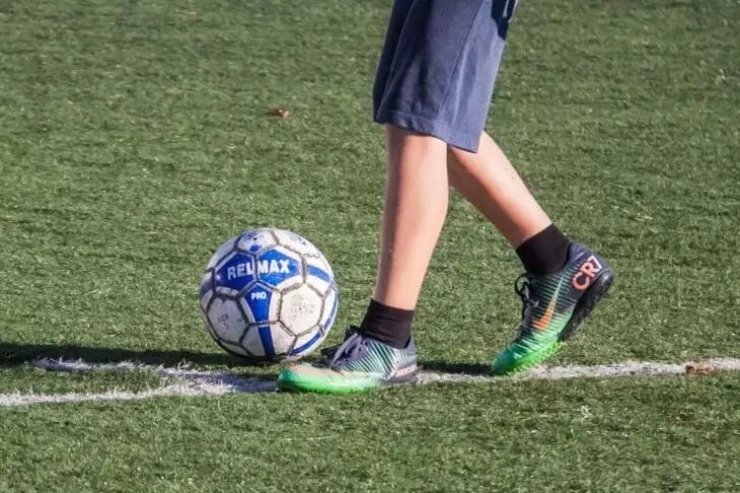 Dünyanın ən yaşlı futbolçusu:  nəvələri də var