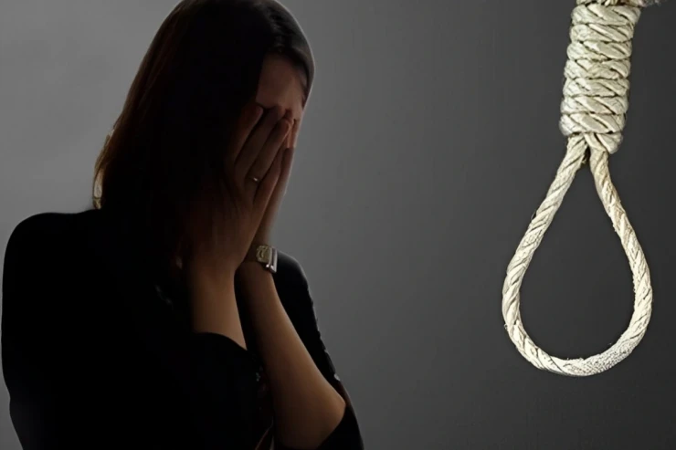Bakıda DƏHŞƏT: qadın səhər tezdən özünü öldürdü