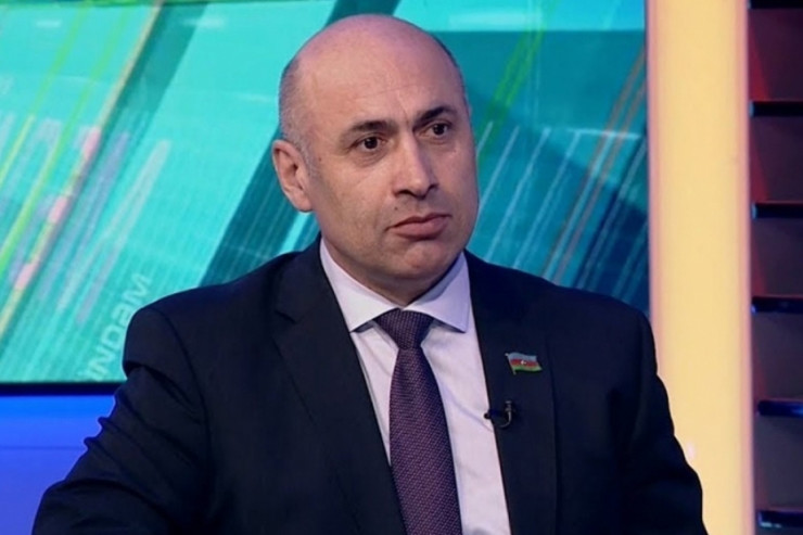 Deputat Azər Badamov Moskva aeroportunda saxlanılıb və deport edilir