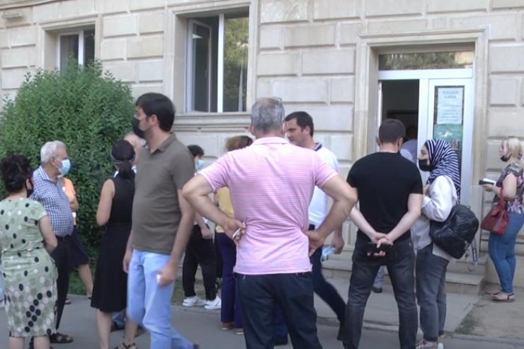 Həkimlərin “limit”i niyə tez bitir? – Şikayətlər çoxalır