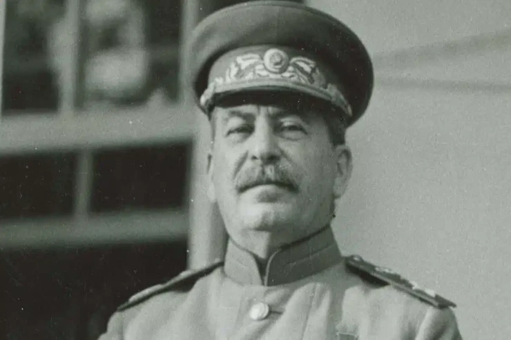 Stalin Avropanı ələ keçirməyi planlaşdırıb və ABŞ-ı aldadıb - TARİXÇİ