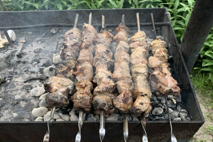 Rusiyada azərbaycanlını işə götürən restoran BAĞLANDI