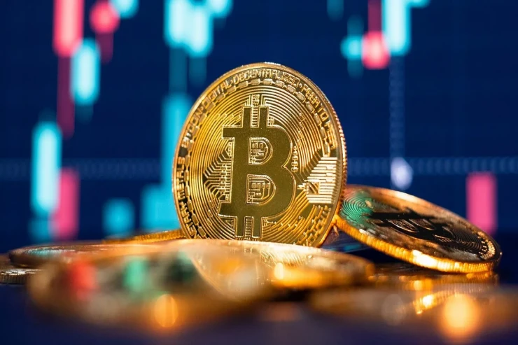 "Bitcoin"in məzənnəsi tarixi maksimumu  yenilədi