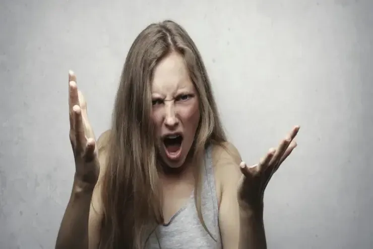 BÜRCLƏRİN amansız qadınları  – Qəzəblənəndə qorxulu olurlar 