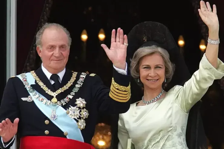 İspaniyanın keçmiş kralından  ETİRAF:   "Qardaşımı alnından vurub öldürmüşəm" 