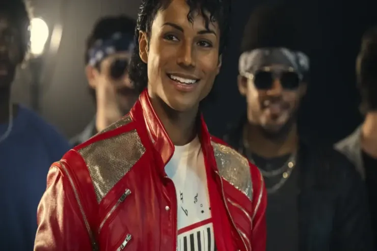 Maykl Ceksonla bağlı film  hazırdır -  VİDEO  