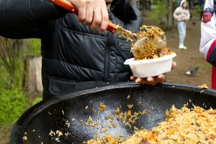 Plov bişirən  5 nəfər yaralandı