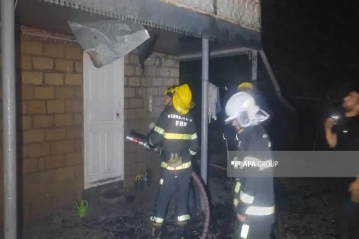 Şamaxıda yaşayış evi  yandı