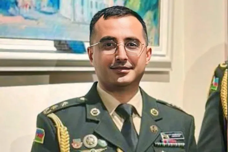 İstanbulda 70 kilo qızılla saxlanılan  hərbi attaşenin keçmiş baş köməkçisinin məhkəməsi başladı