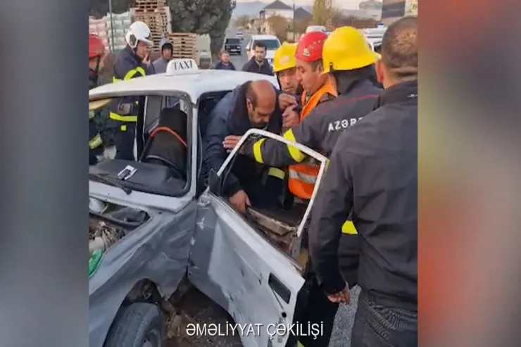 Şəmkirdə AĞIR QƏZA:  sürücü güclə xilas olundu - VİDEO 