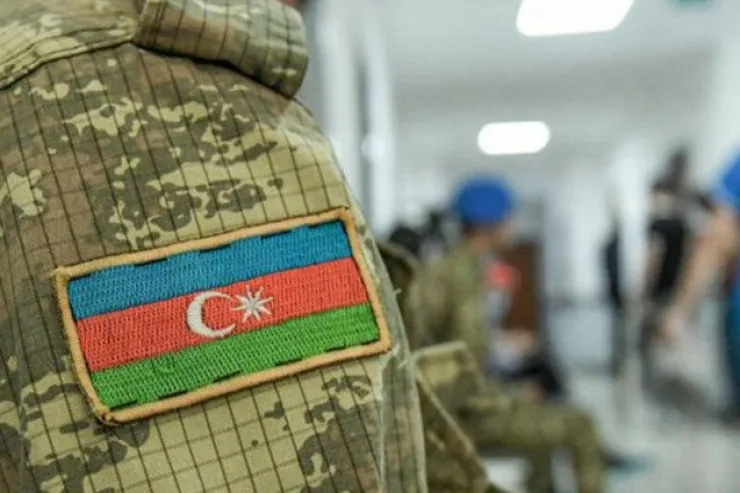 Bu hərbçilərin xidmət müddəti 6 ay azaldılır 