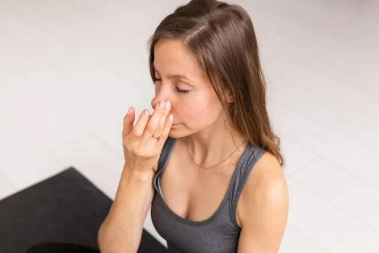 Asan nəfəs alın: Tıxanmış burnu  təmizləməyin 7 yolu 