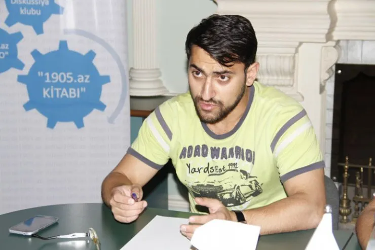 SSRİ bayrağını qaldıranlardan biri də idman jurnalisti imiş - DOSYE 