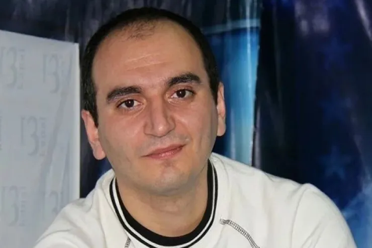 “Kanal 13”ün rəhbəri Əziz Orucov azadlığa buraxıldı 